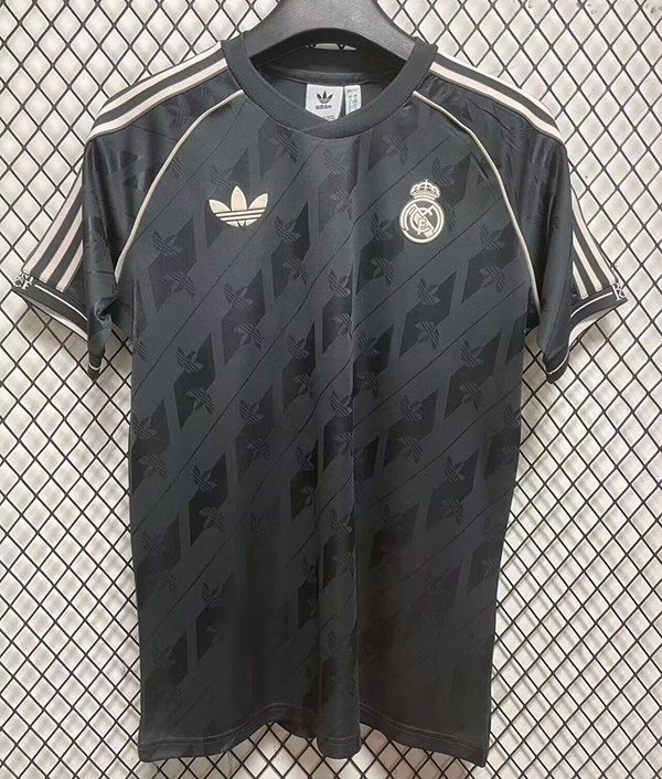 2024-25 RM Black Retro Versio