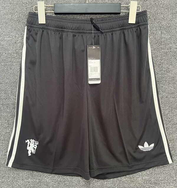 2024-25 Man third shorts