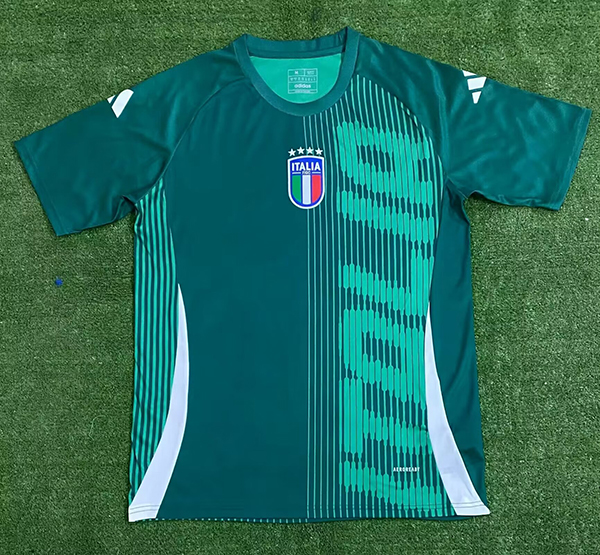 2024-25 Italy Pre-Match training
